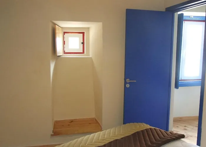 Way To Castle -